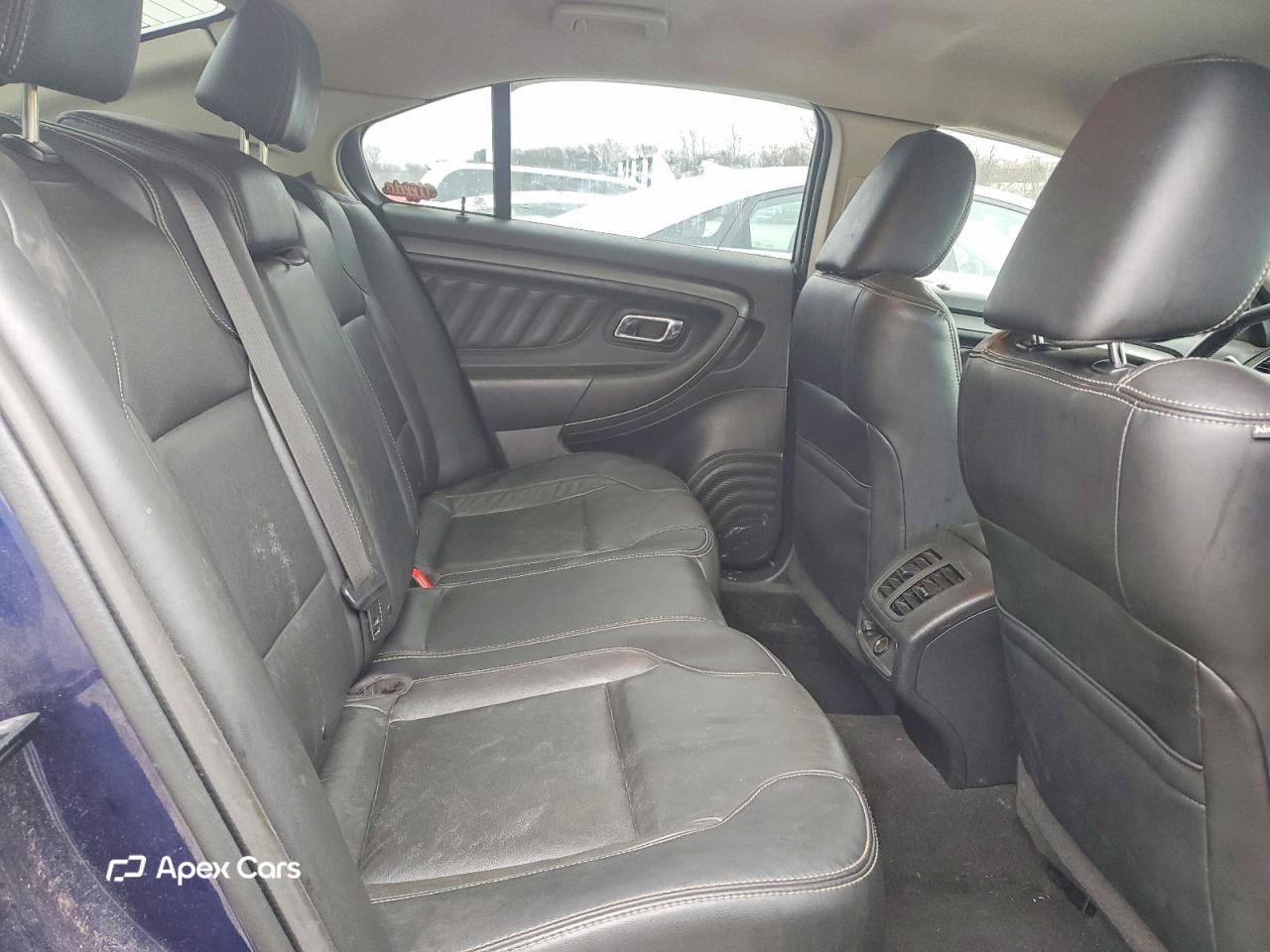 Ford Taurus 2011