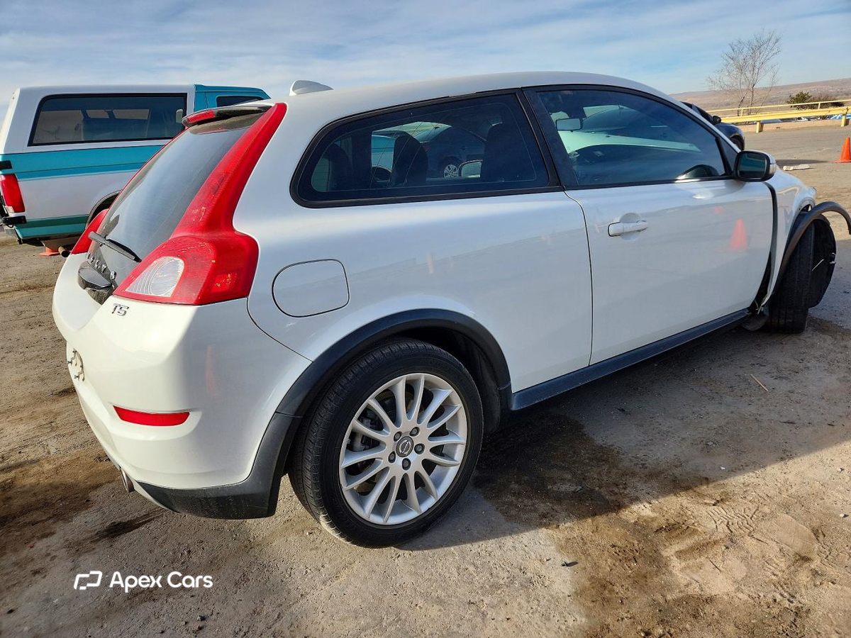 Volvo C30 2011