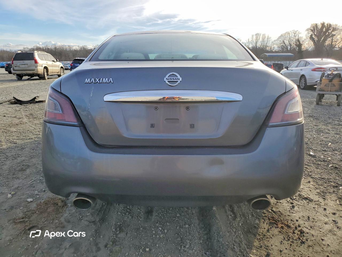 Nissan Maxima 2014