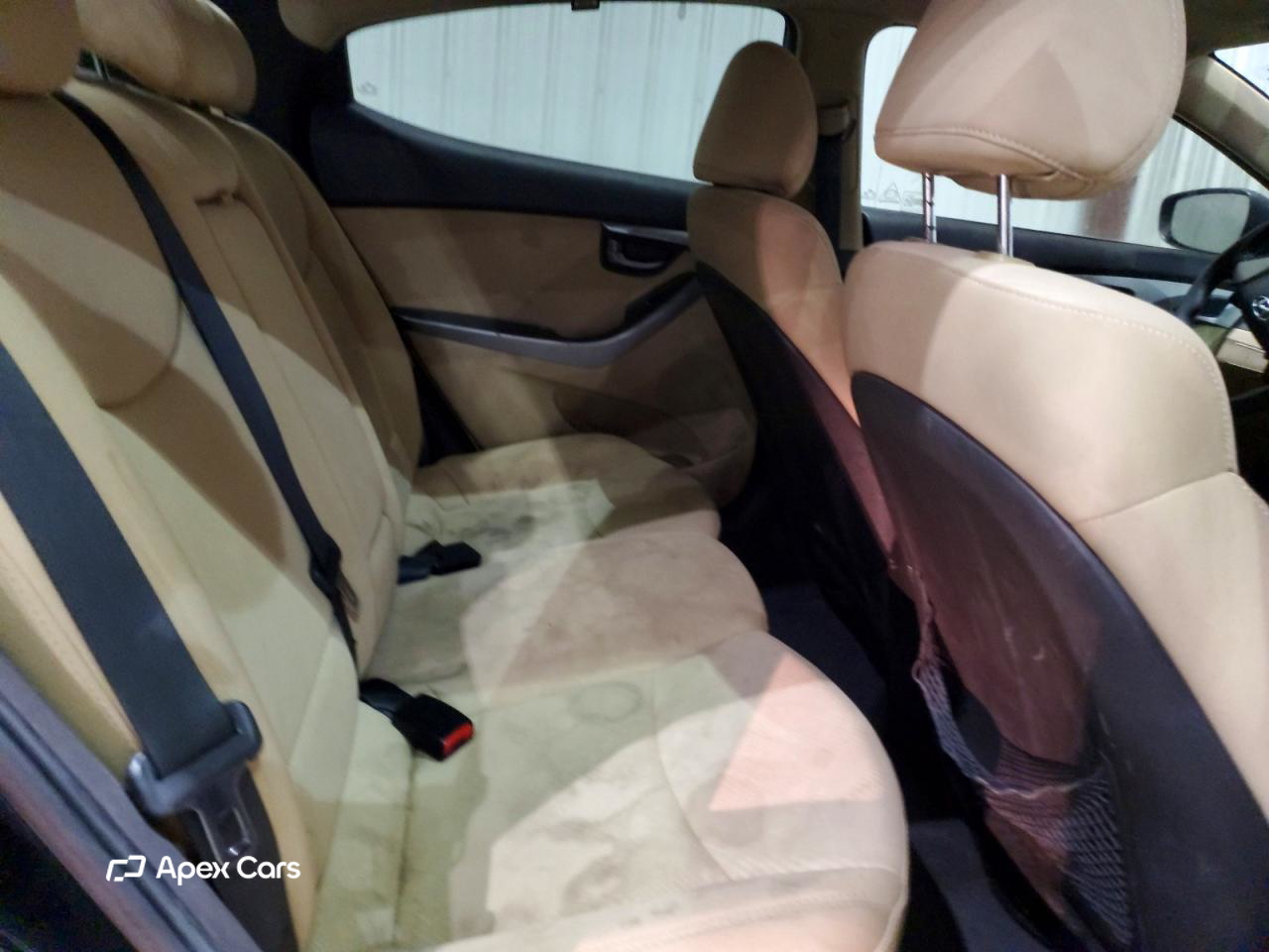 Hyundai Elantra 2012