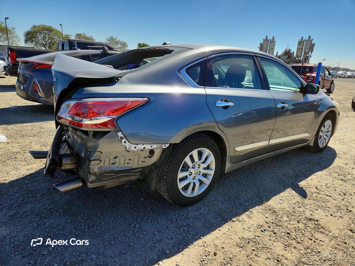 Nissan Altima 2015