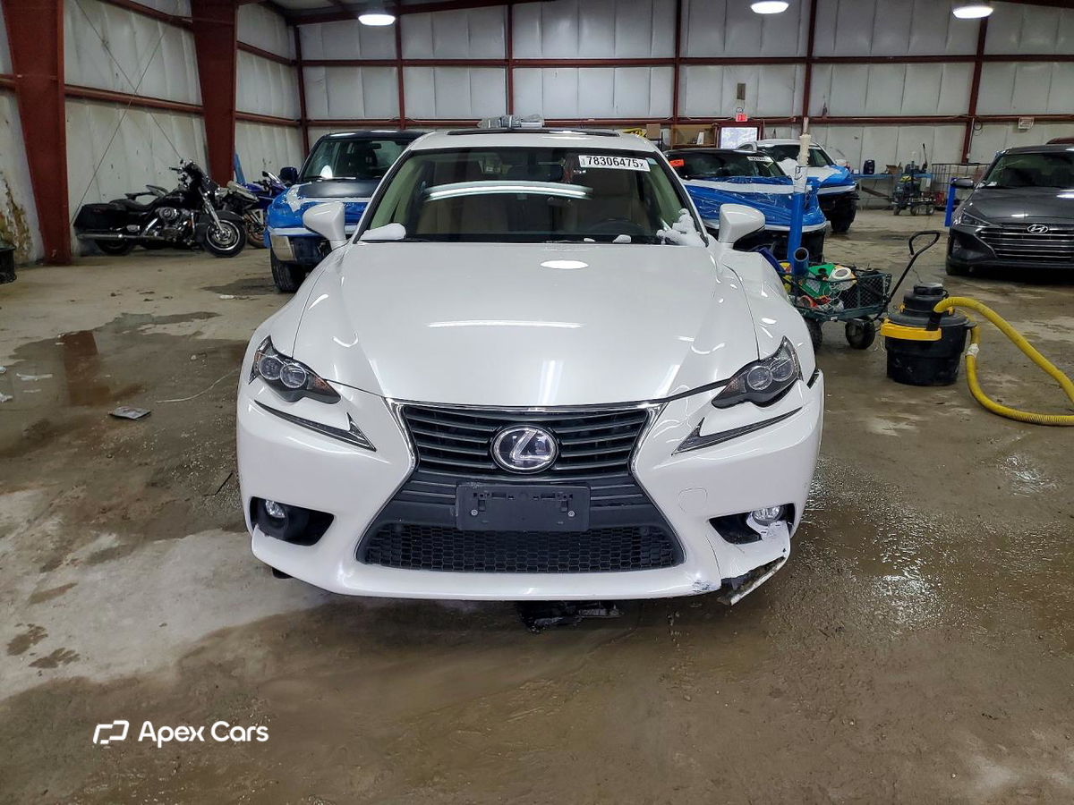 Lexus IS 2016