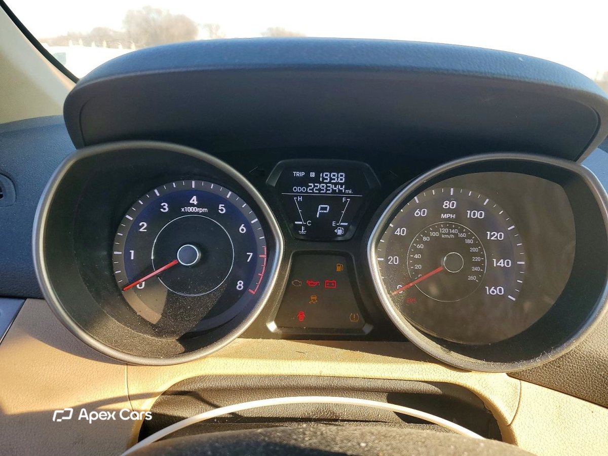 Hyundai Elantra 2012