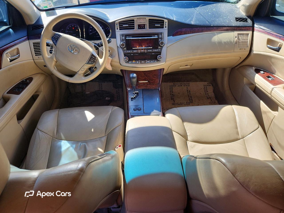 Toyota Avalon 2012