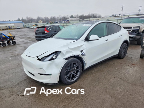 Tesla Model Y 2025 - Image 1 of 12
