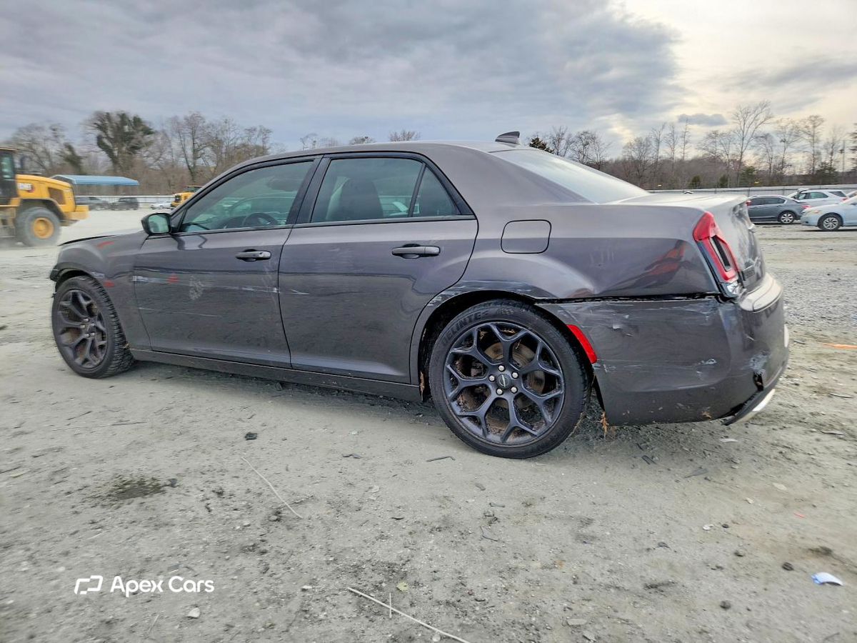 Chrysler 300 2019