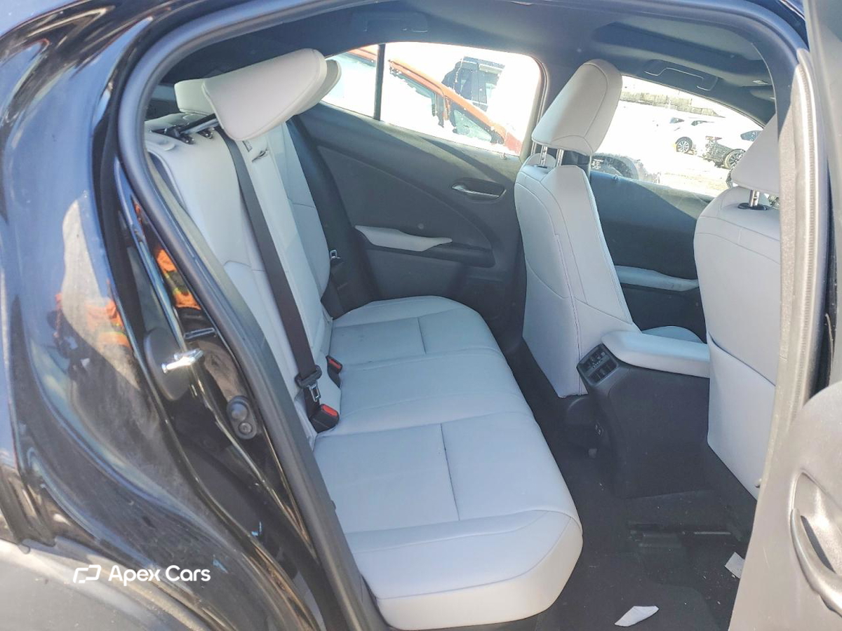 Lexus UX 2020