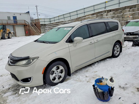 Chrysler Pacifica 2017 - Image 1 of 13