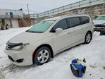 Chrysler Pacifica 2017