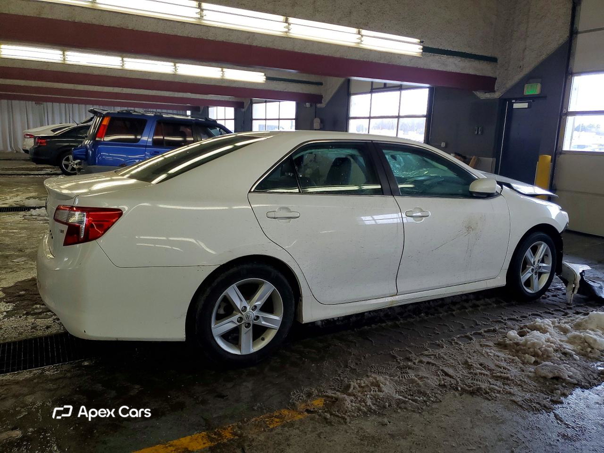 Toyota Camry 2013