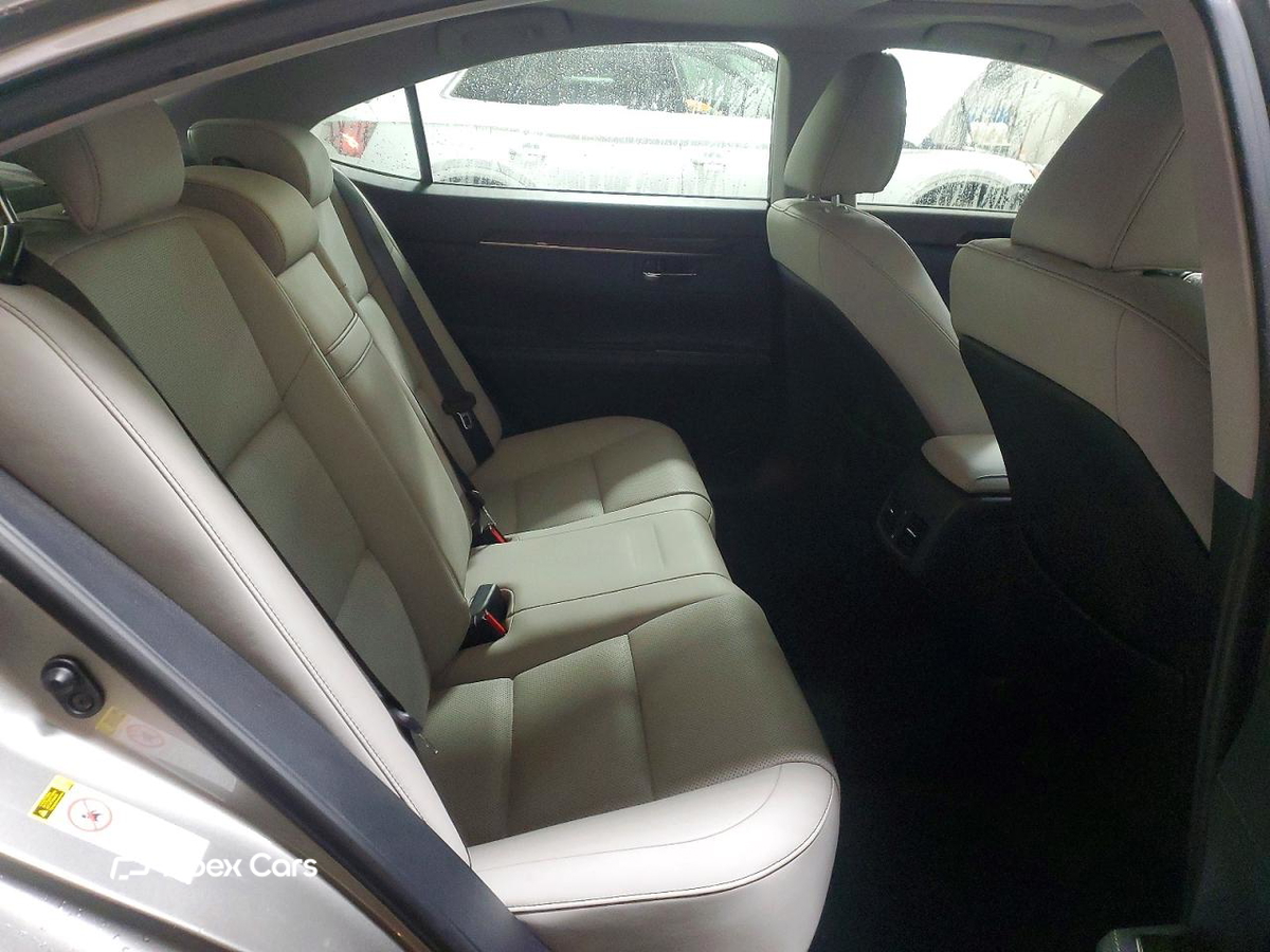 Lexus ES 2016