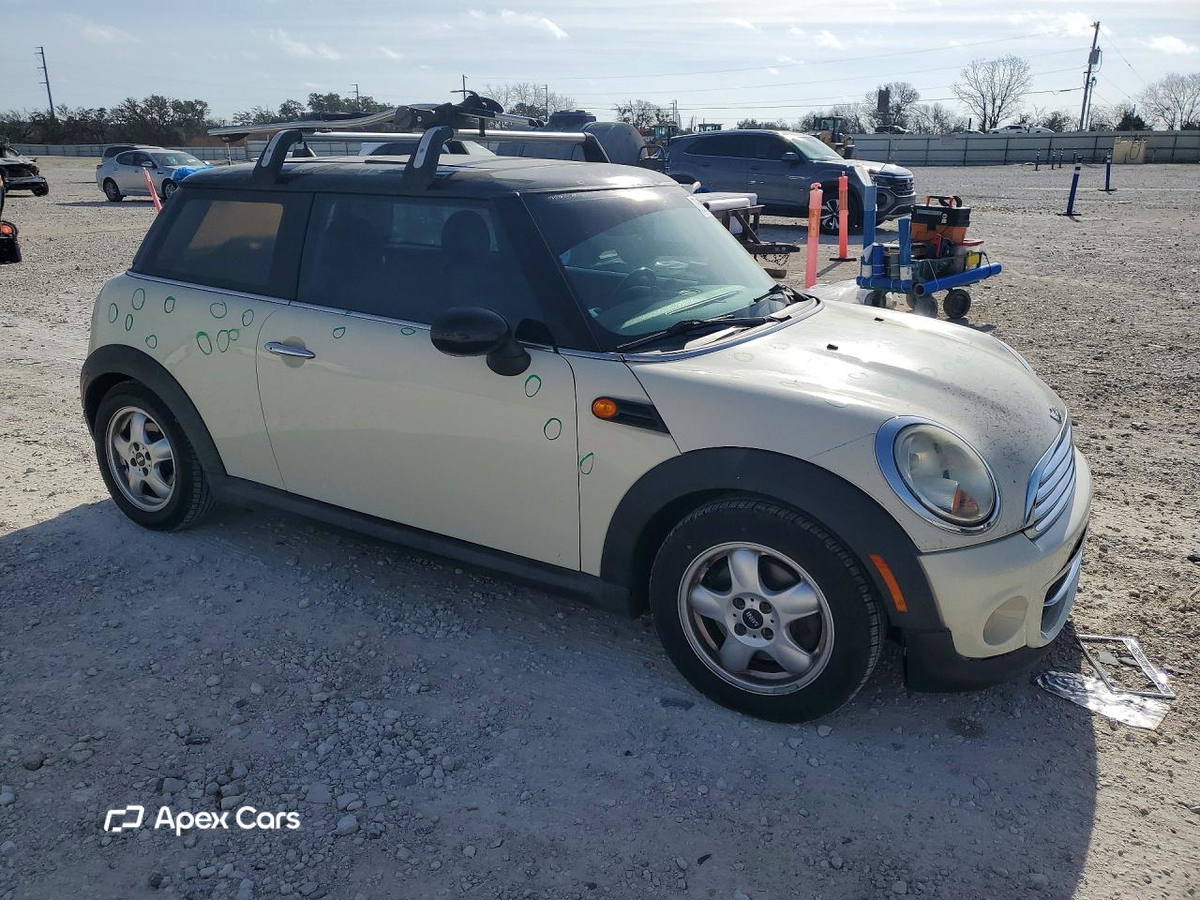 MINI Cooper 2011