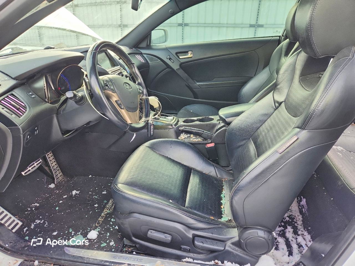 Hyundai Genesis 2013