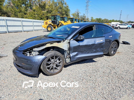 Tesla Model 3 2023 - Image 1 of 14