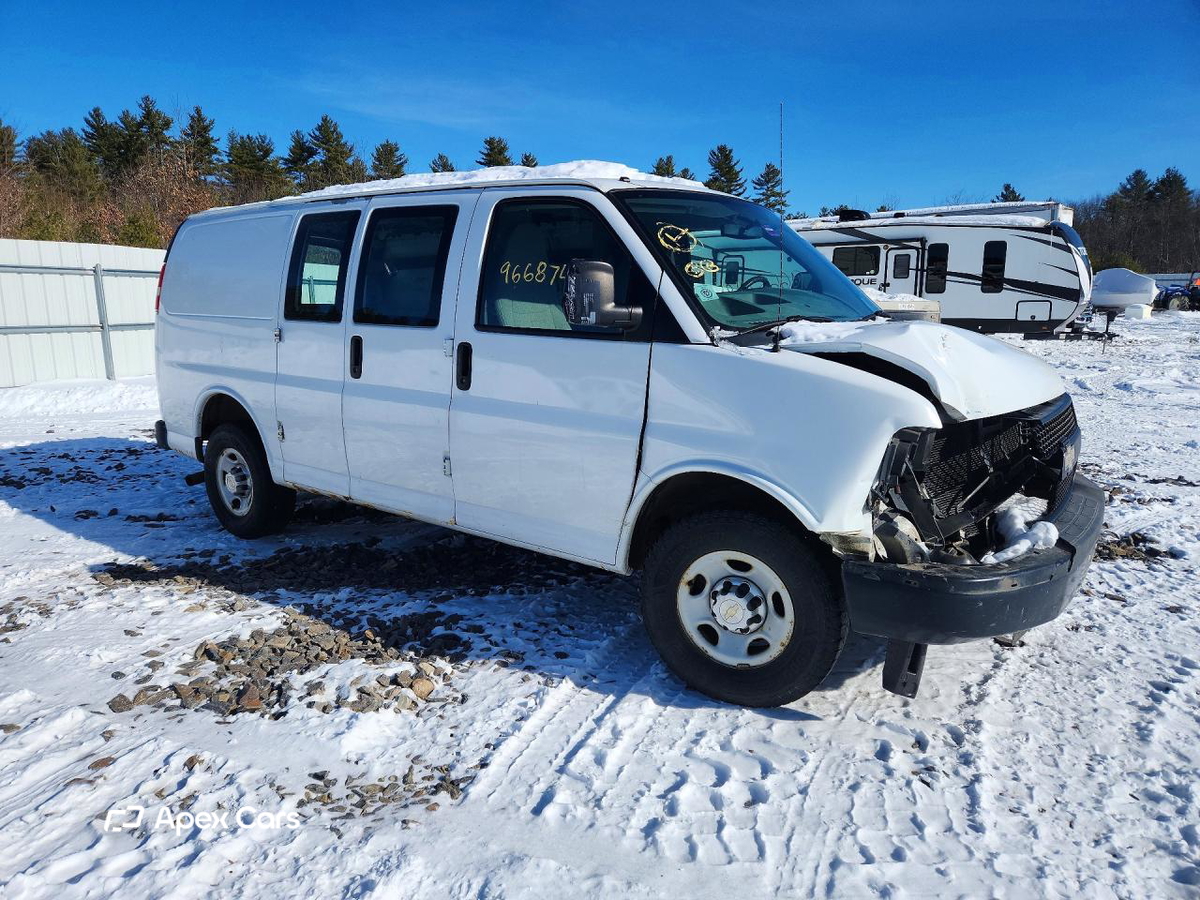 Chevrolet Express 2013