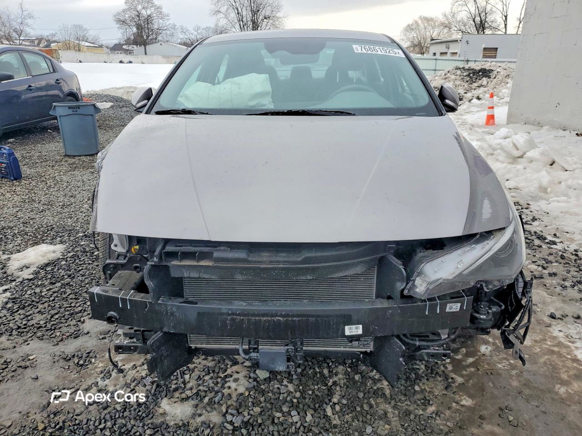 Hyundai Elantra 2023