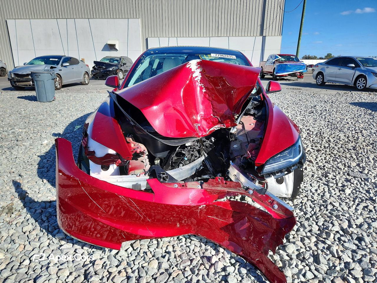 Tesla Model 3 2025
