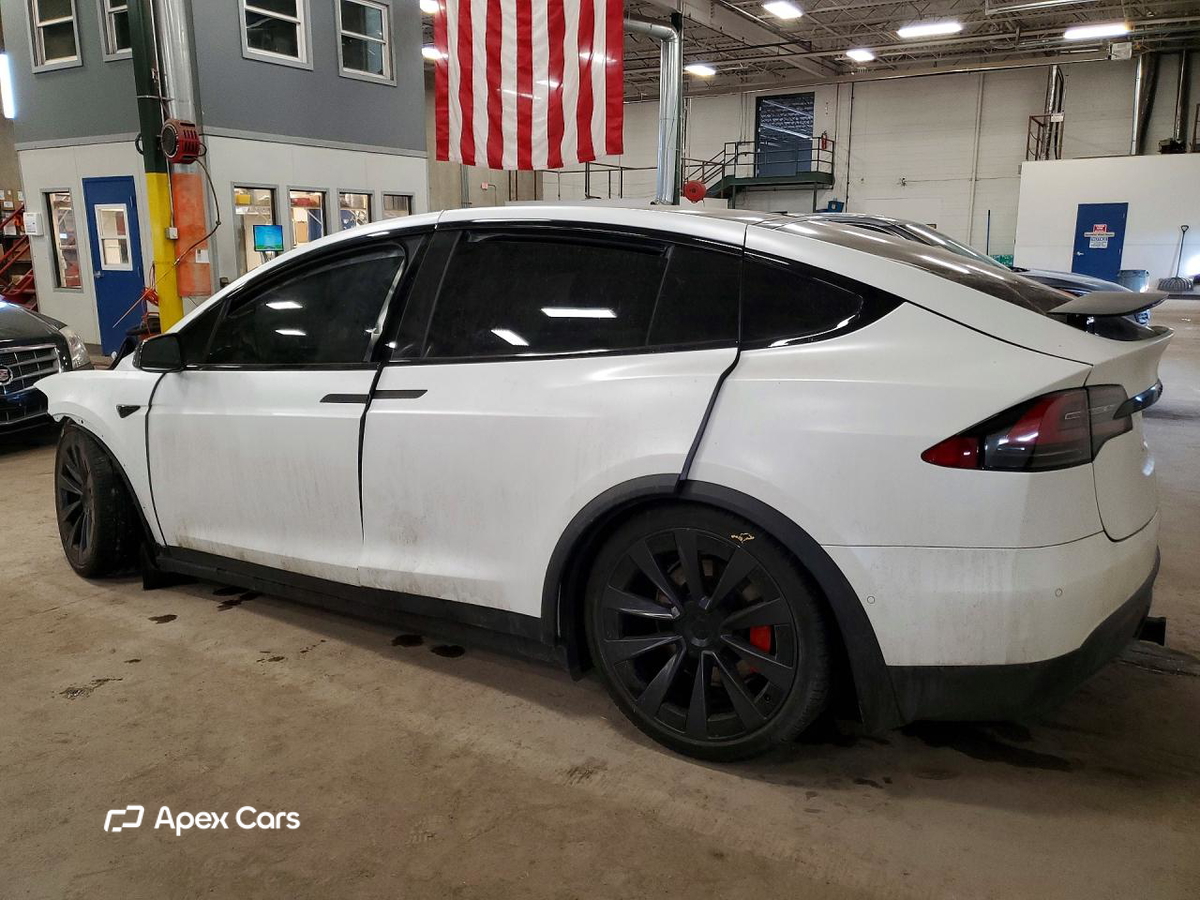 Tesla Model X 2022