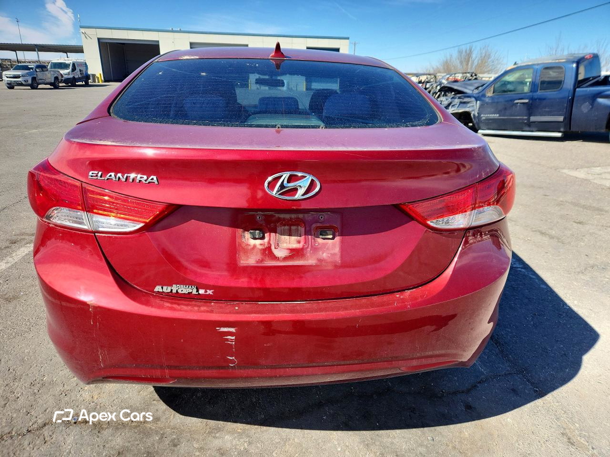 Hyundai Elantra 2013