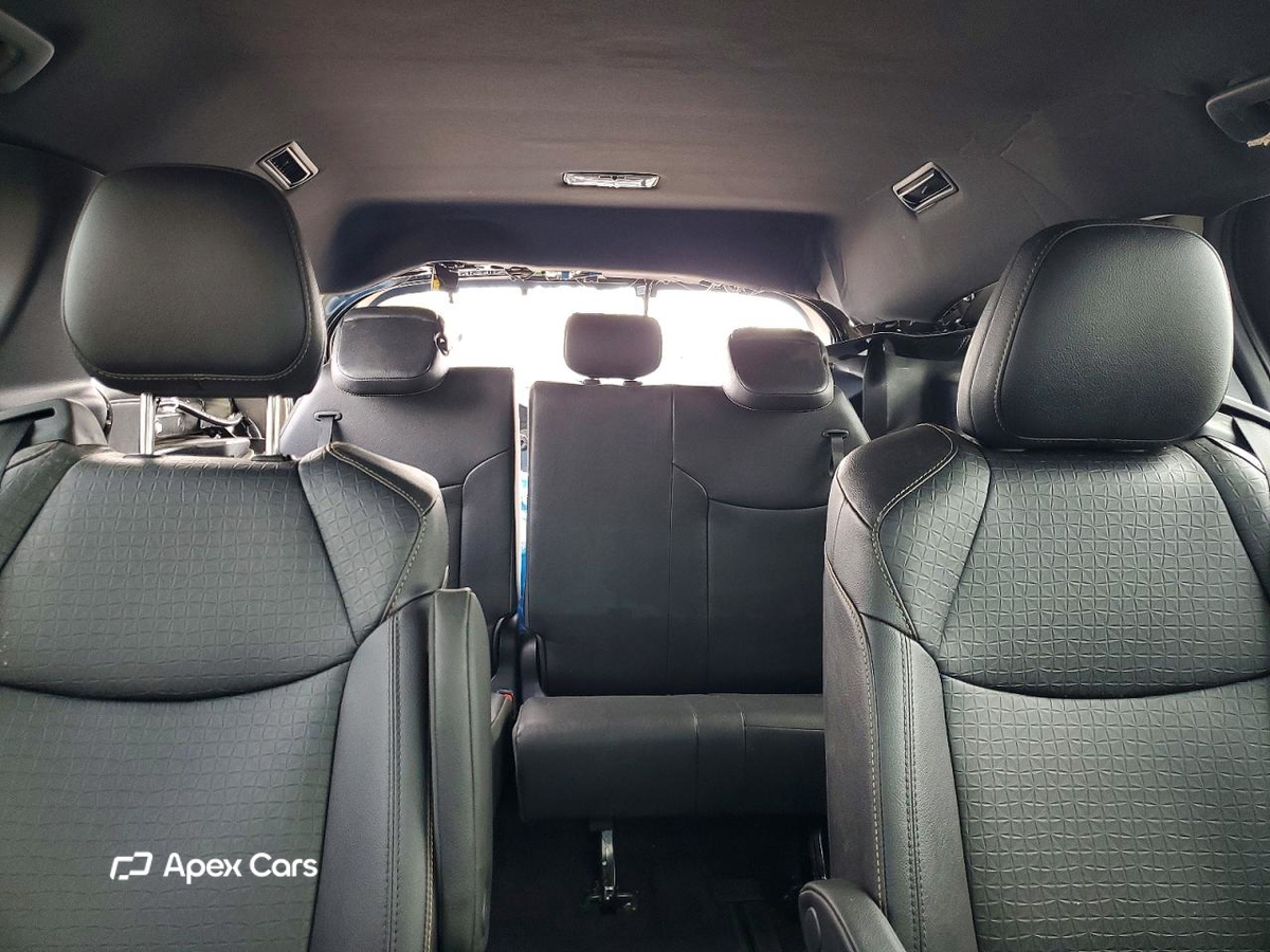 Toyota Sienna 2025