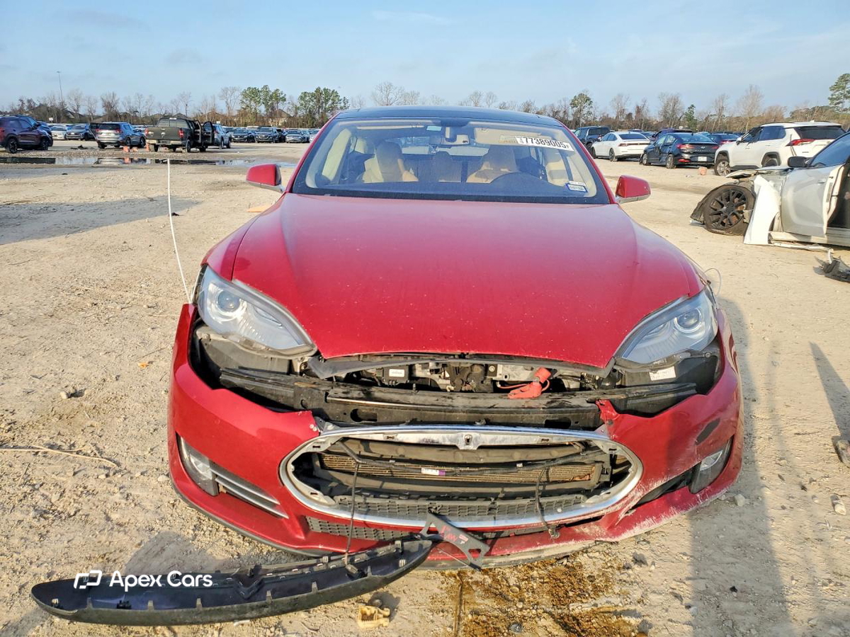 Tesla Model S 2013