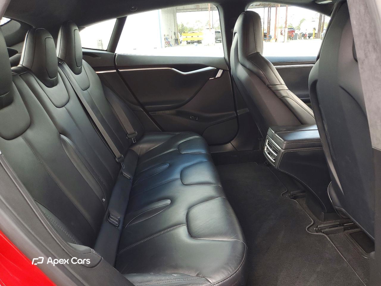 Tesla Model S 2016