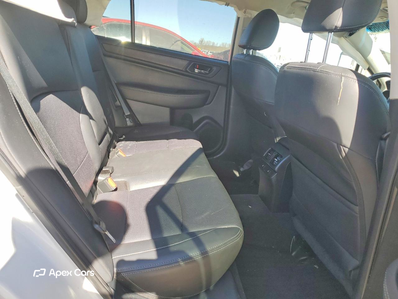 Subaru Outback 2015
