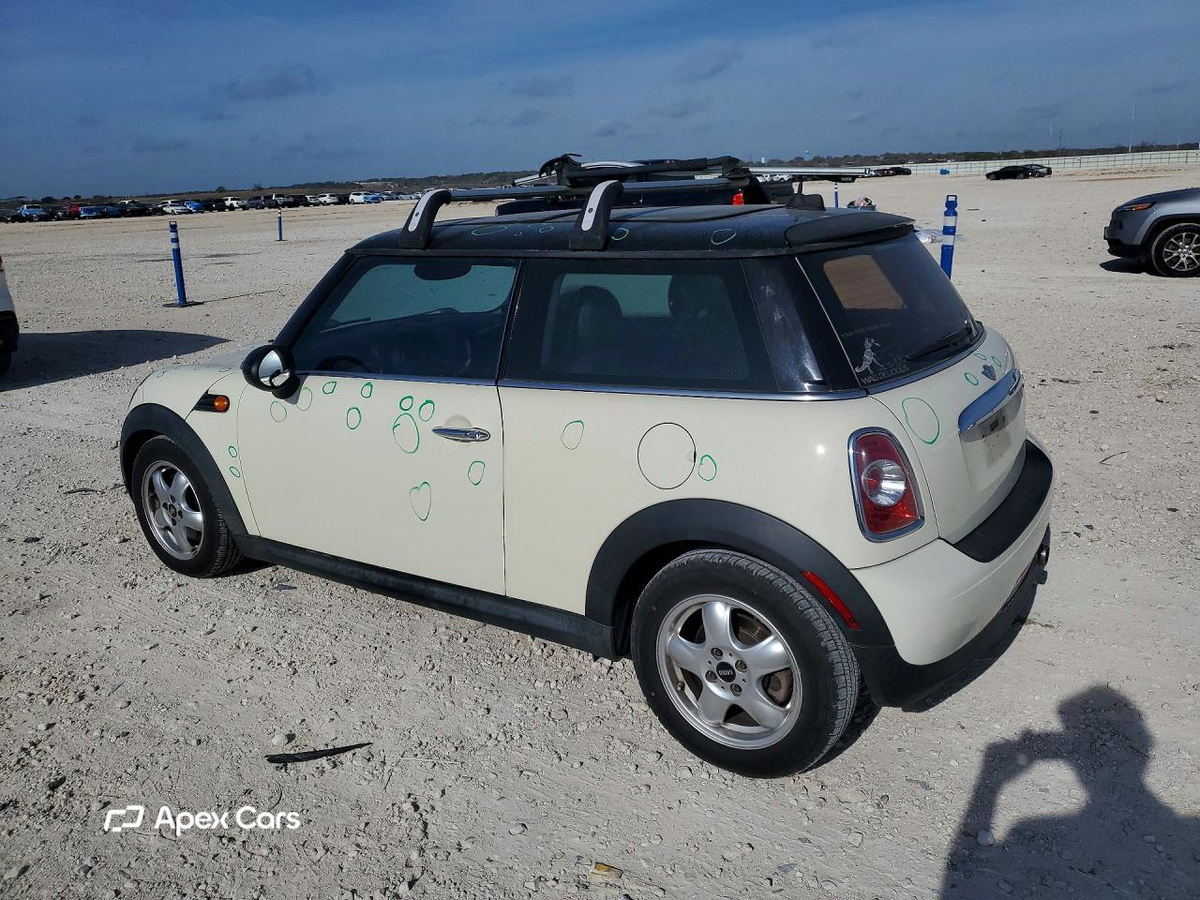 MINI Cooper 2011