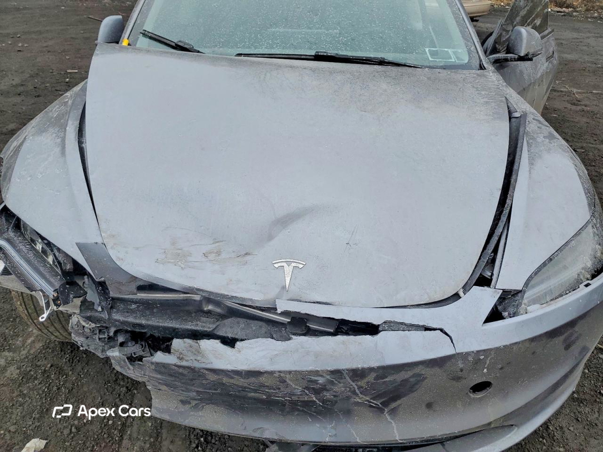 Tesla Model 3 2025