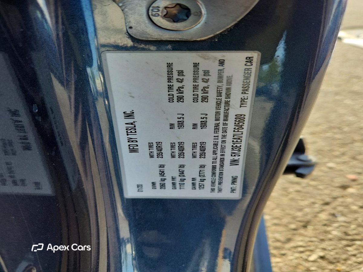 Tesla Model 3 2020