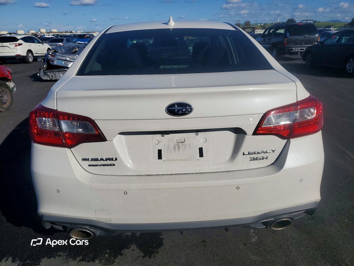 Subaru Legacy 2018