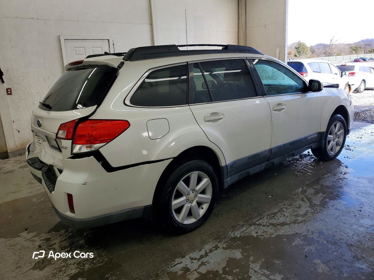 Subaru Outback 2011