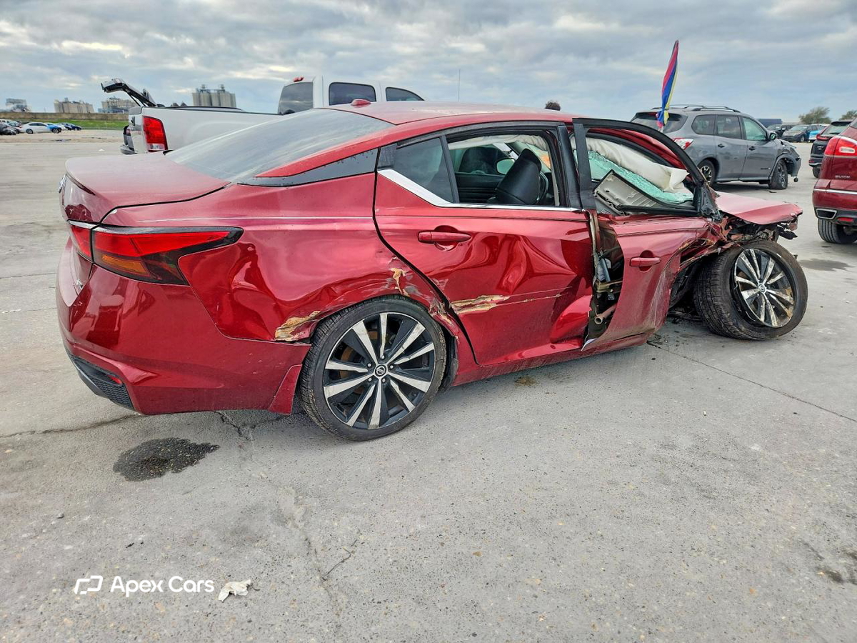 Nissan Altima 2019