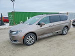 Chrysler Pacifica 2017