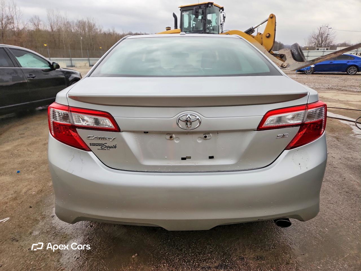 Toyota Camry 2012