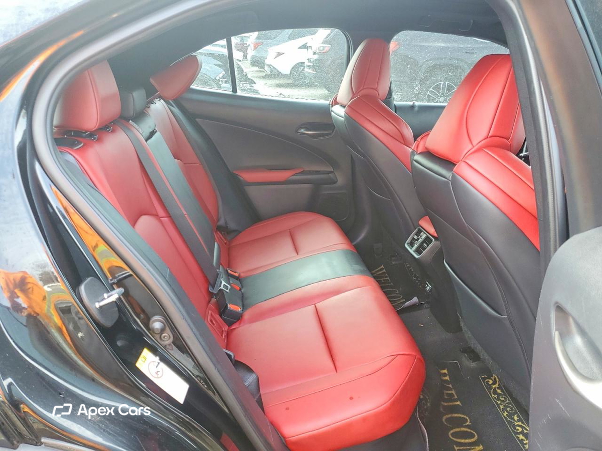 Lexus UX 2019