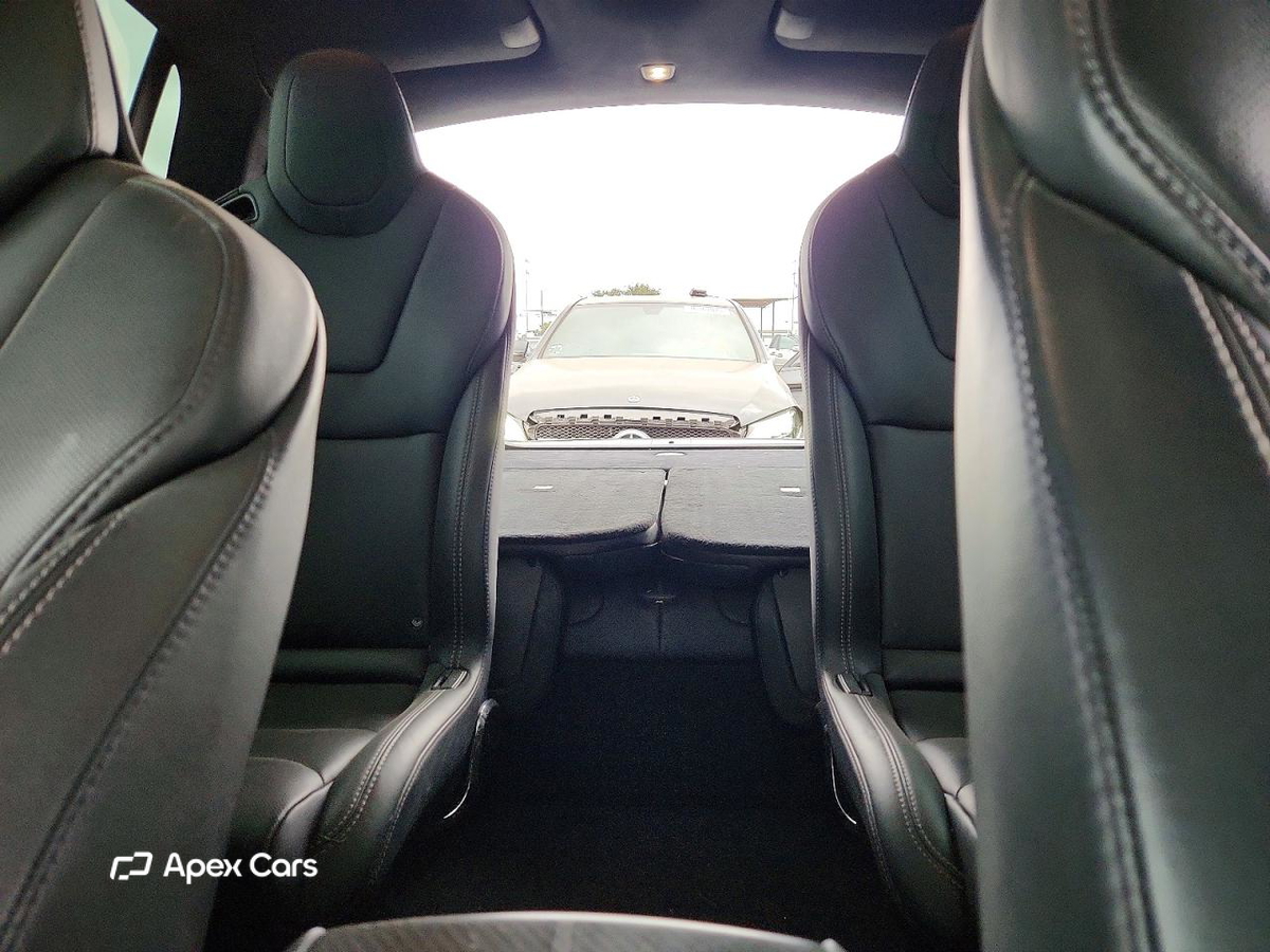 Tesla Model X 2018