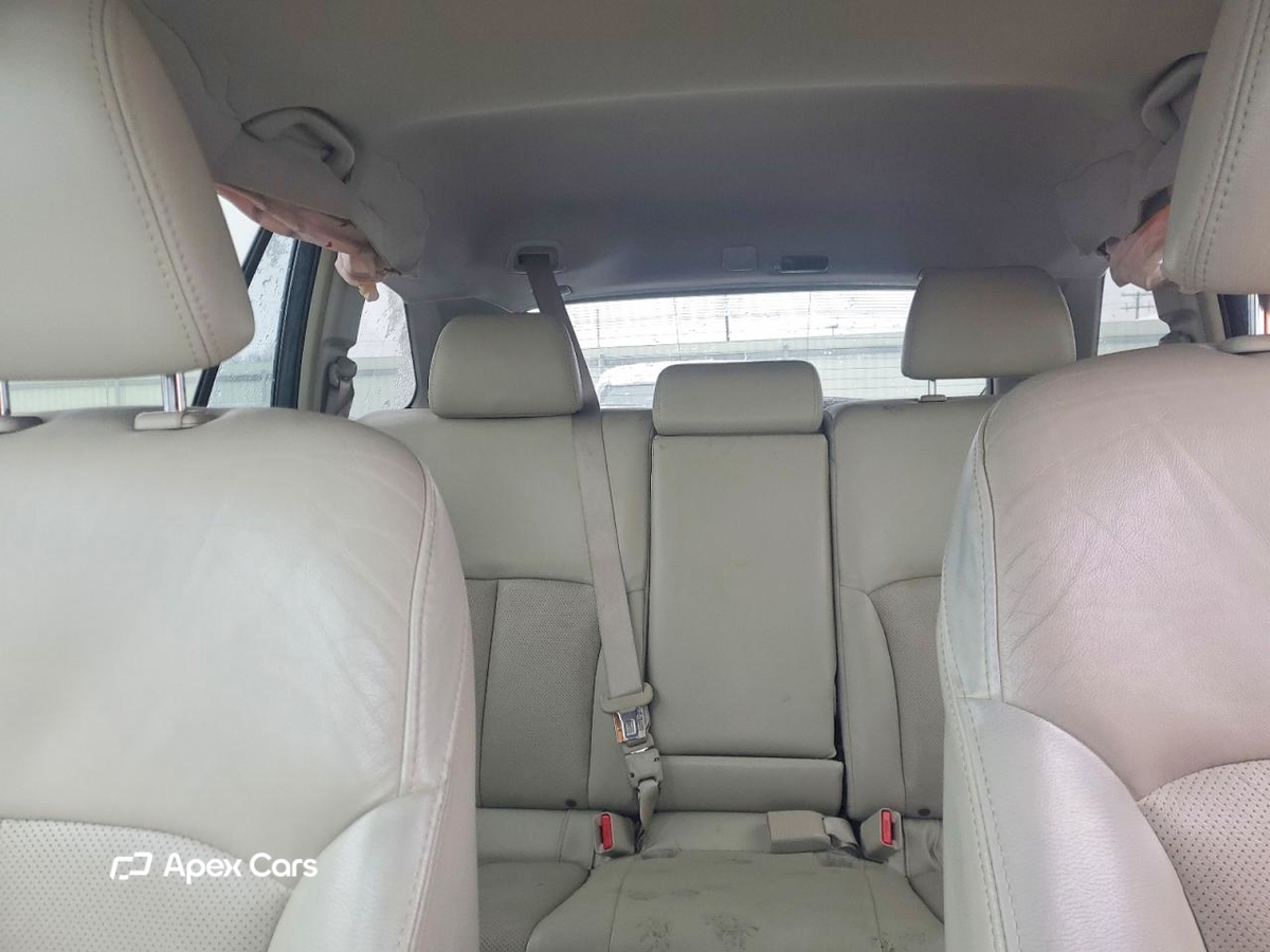 Subaru Outback 2011