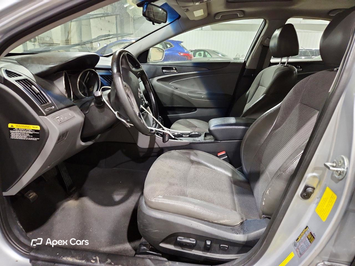 Hyundai Sonata 2013