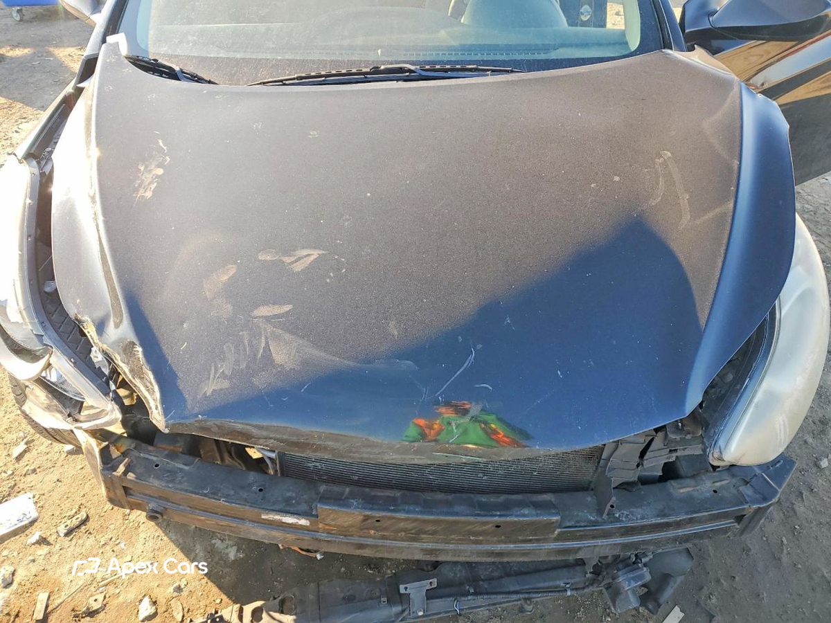 Hyundai Elantra 2012