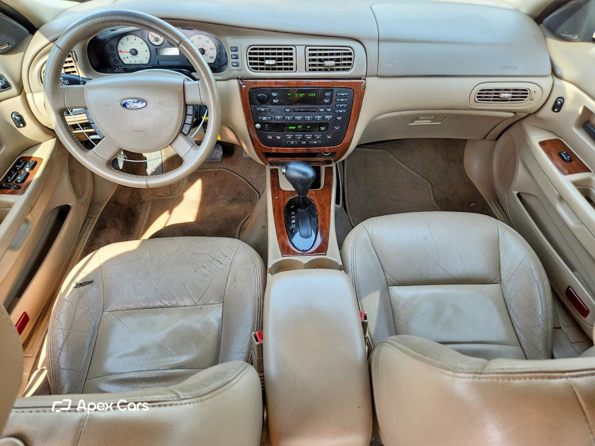 Ford Taurus 2004