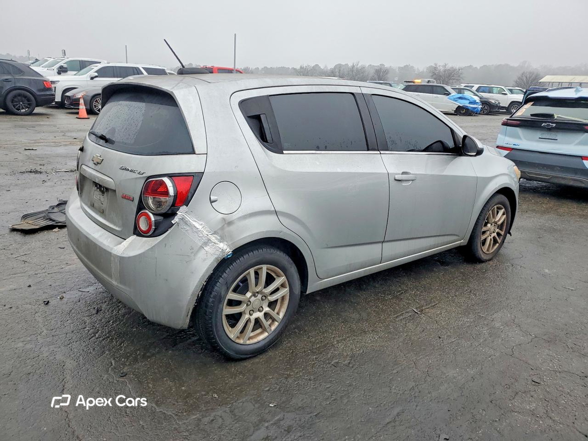 Chevrolet Sonic 2015