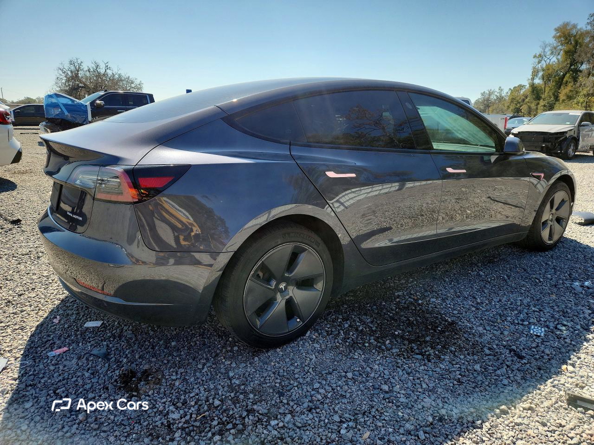 Tesla Model 3 2023