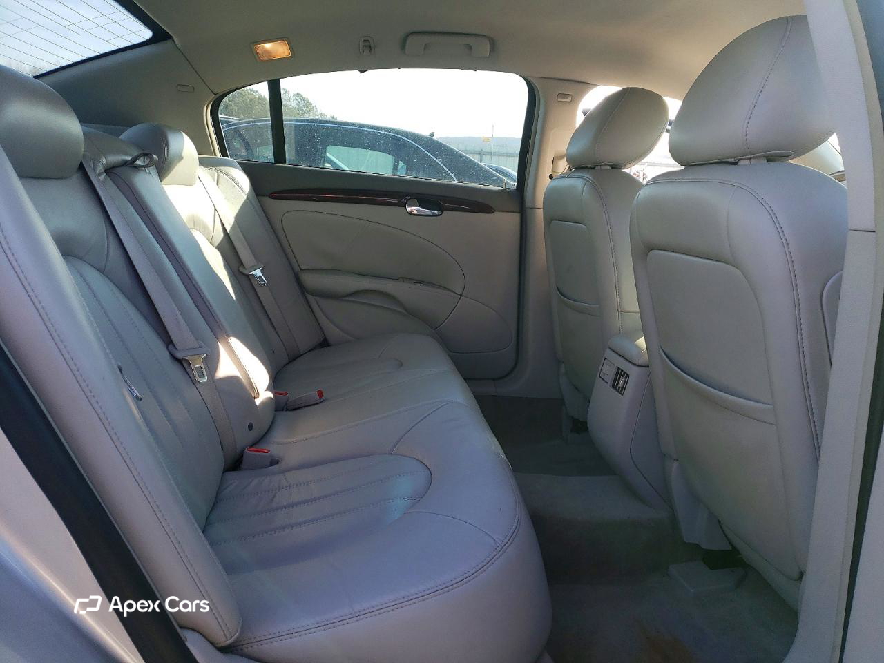 Buick Lucerne 2010
