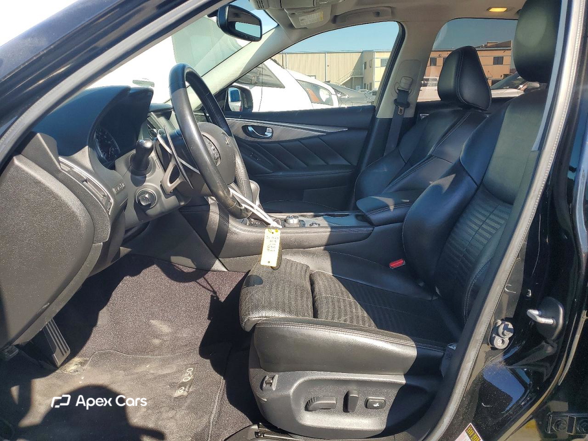Infiniti Q50 2015