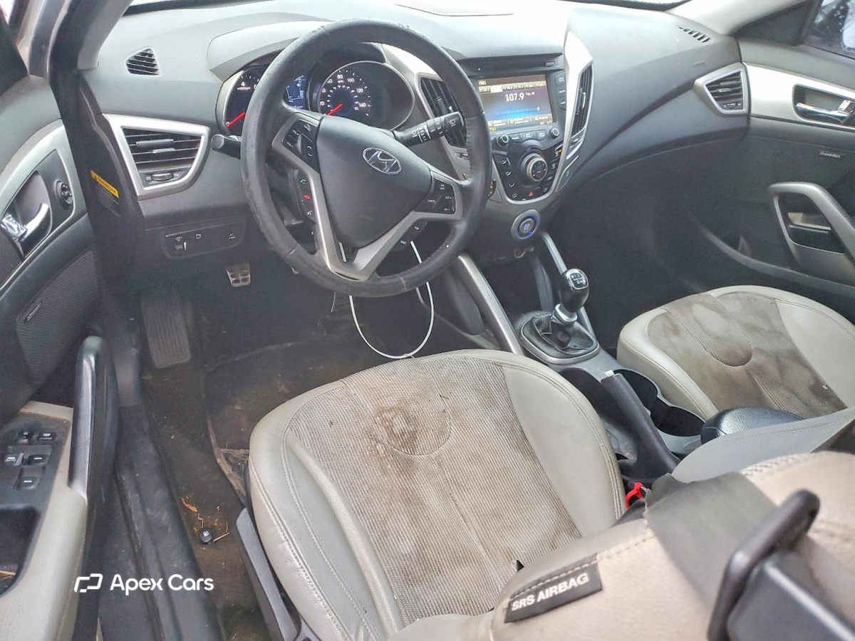 Hyundai Veloster 2012