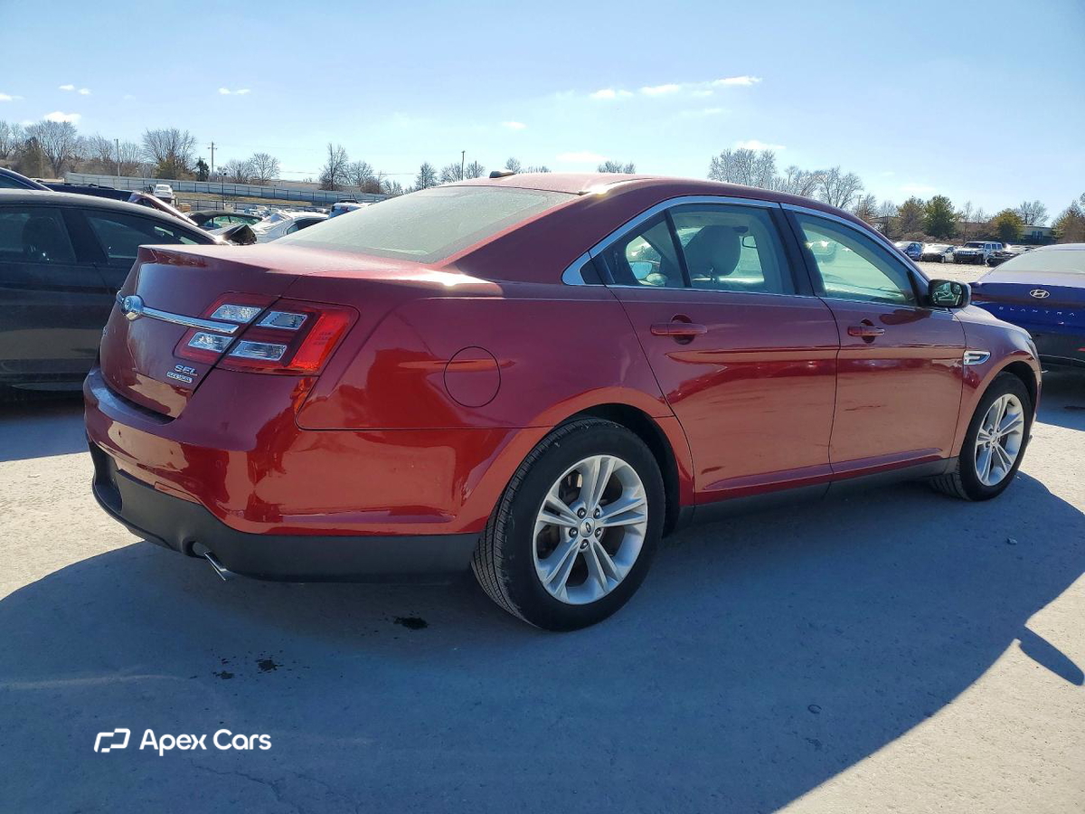 Ford Taurus 2015
