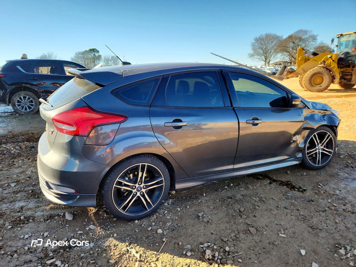 Ford Focus 2015