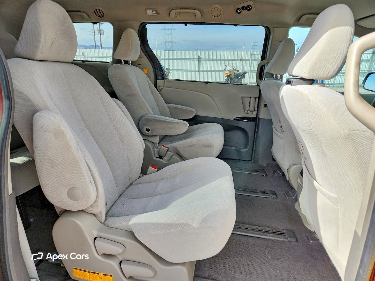 Toyota Sienna 2011