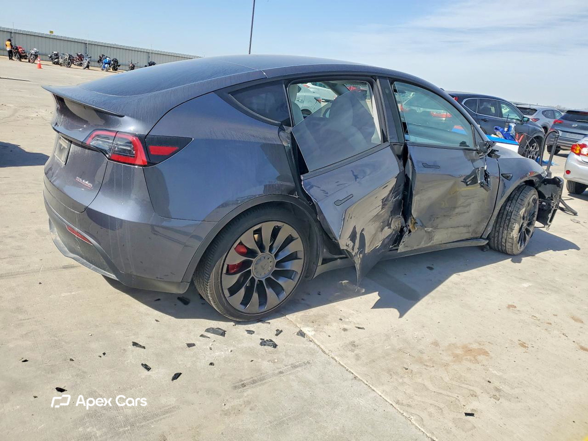 Tesla Model Y 2023